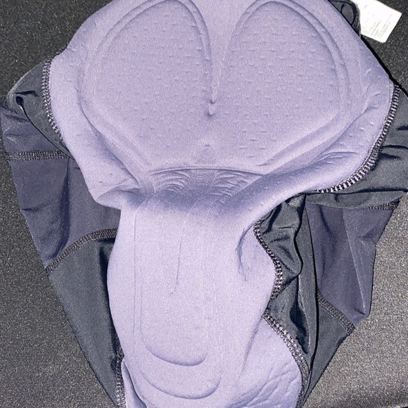 LOUIS GARNEAU SIZE LARGE CYCLING SHORTS UNISEX NYLON SPANDEX COMFORT PADDED - Picture 11 of 15